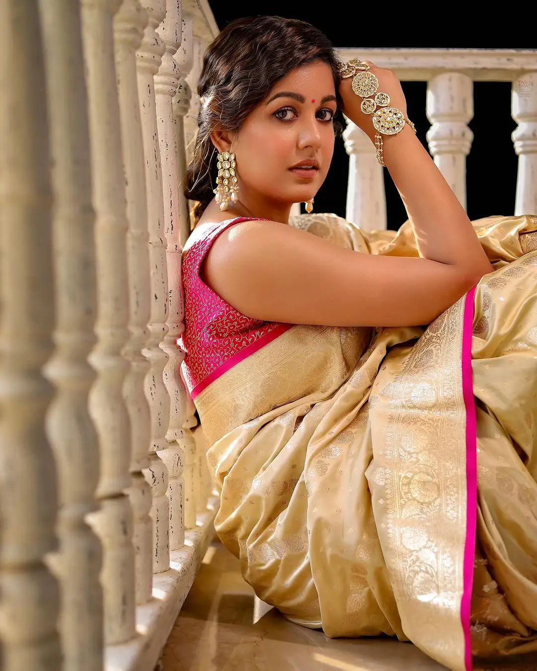 Ishita Dutta In Traditional Yellow Saree Sleeveless Red Blouse